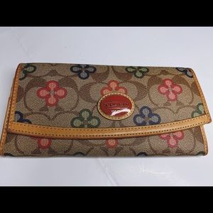 Coach Peyton Signature Clover Wallet